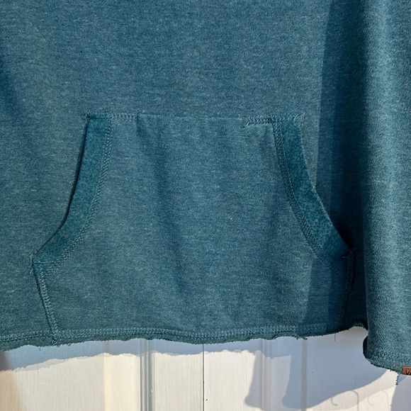 Vans Cropped Front Pocket Boatneck Sweatshirt - Picture 5 of 7
